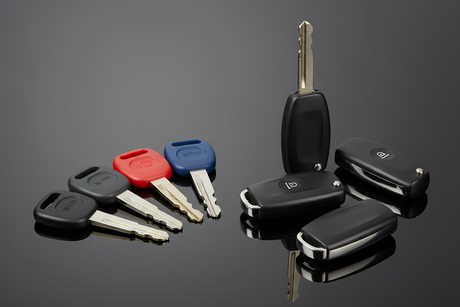 Discover the Differences Between Transponder Key and Flip Key for Vehicles in Port Charlotte FL featuring various car keys.